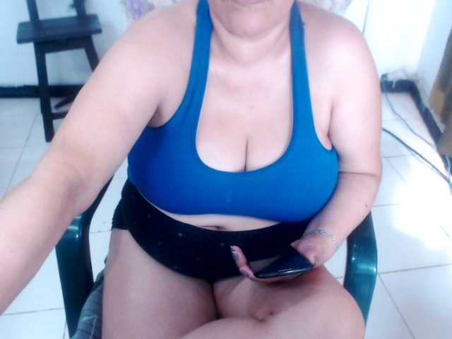 तस्वीरें ARDIMATURESEX #bbw #bigbelly #bigboobs #grandmother Lovense Lush : Device that vibrates longer at your tips and gives me pleasures #lovense