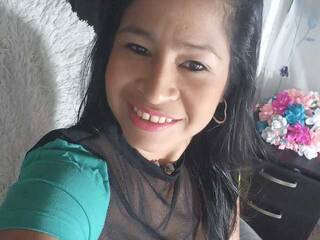 कामुक वीडियो चैट ARIADNE989