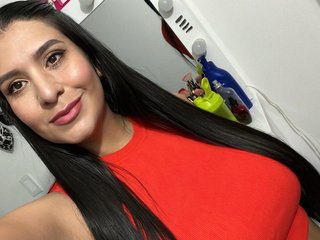 कामुक वीडियो चैट ariana-sexy-horny