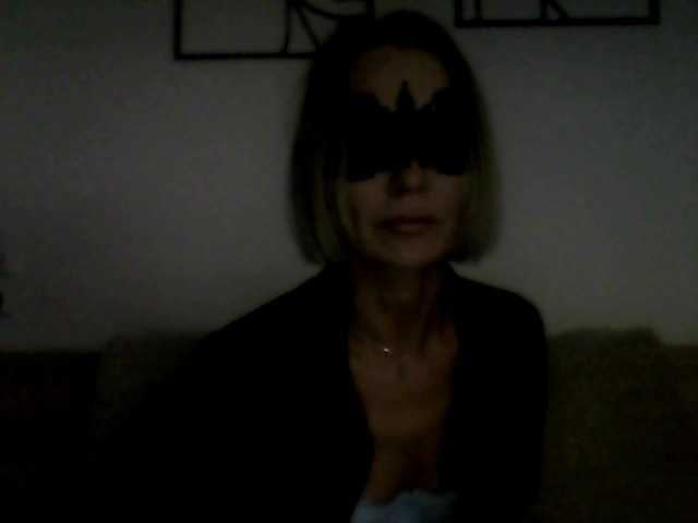 प्रोफ़ाइल की तस्वीर arianaaab