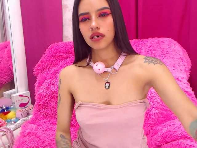 तस्वीरें ArianaMoreno ♥ Just because today is Friday, I will give you the control of my lush for 10 minutes for 200 tokens ♥ ♥ Just because today is Friday, I will give you the control of my lush for 10 minutes for 200 tokens ♥
