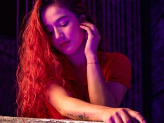 कामुक वीडियो चैट AriBaker