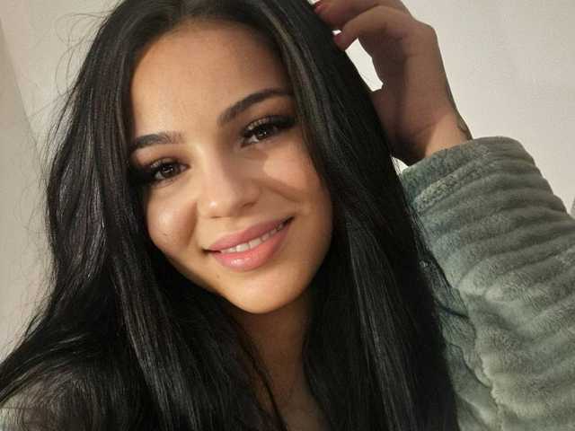 प्रोफ़ाइल की तस्वीर ArielaRaven