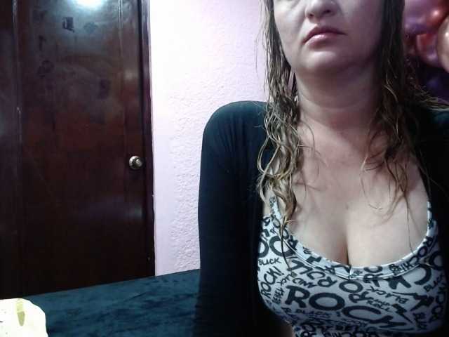 प्रसारण स्क्रीनशॉट ARIELLA-HOT