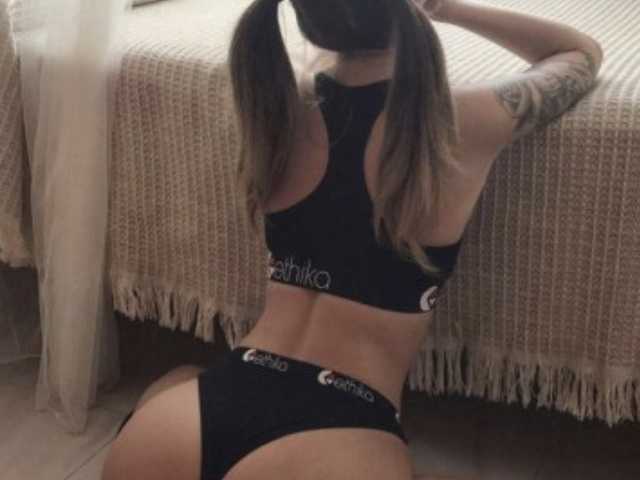 प्रोफ़ाइल की तस्वीर Virgin_pussy