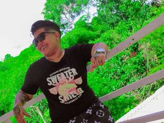 कामुक वीडियो चैट Artemis-Rosse