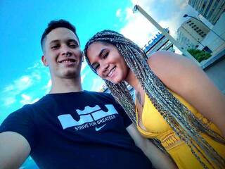 कामुक वीडियो चैट ArthurandAlix