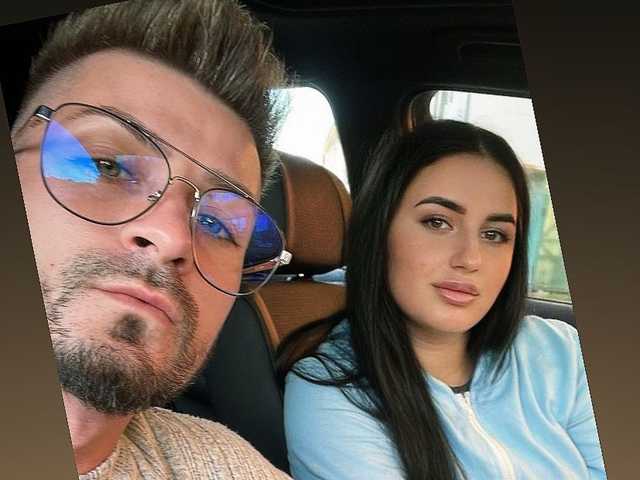 प्रोफ़ाइल की तस्वीर ArysandBrianna