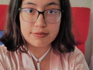 कामुक वीडियो चैट asheboobs