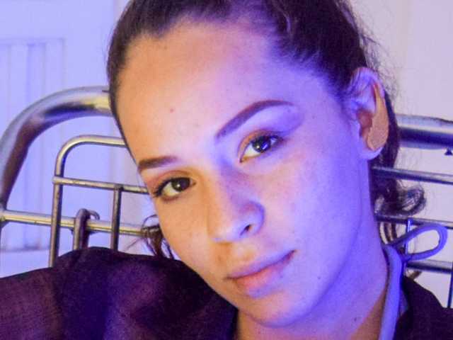 प्रोफ़ाइल की तस्वीर AshleyCyrus