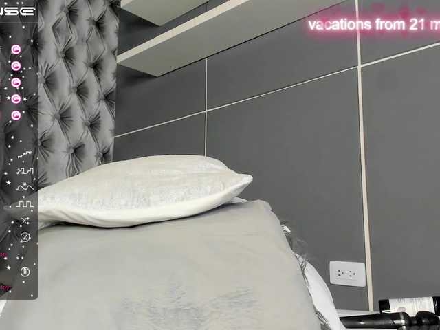 प्रसारण स्क्रीनशॉट AshleyMiller