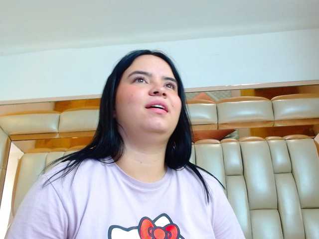 प्रसारण स्क्रीनशॉट AshleyPalmer