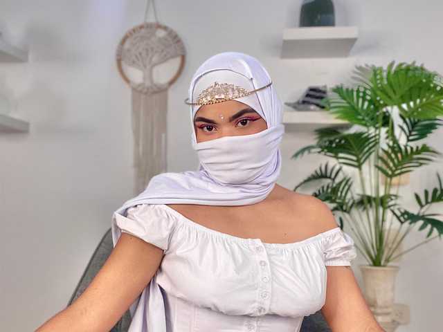 प्रोफ़ाइल की तस्वीर Aura-cuutee