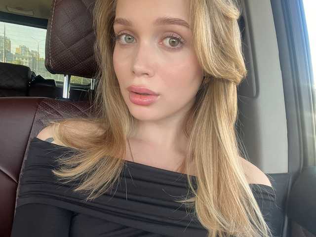 प्रोफ़ाइल की तस्वीर AnyaAngel