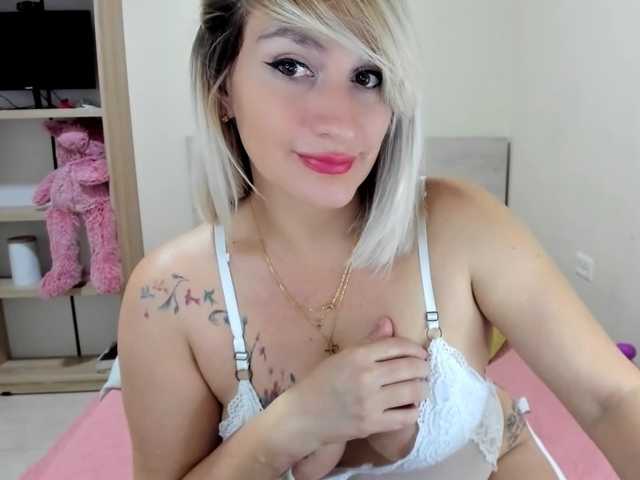 प्रोफ़ाइल की तस्वीर avajonesmilf