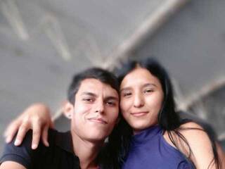 कामुक वीडियो चैट AxelAndSheri