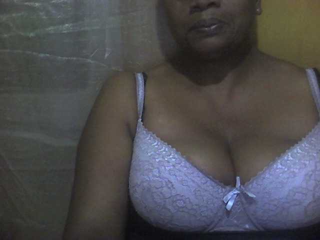 प्रसारण स्क्रीनशॉट Aynabrina