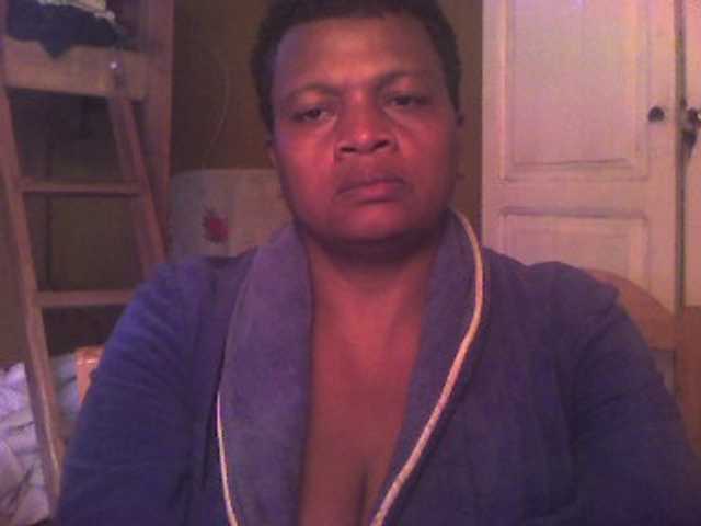 प्रसारण स्क्रीनशॉट Aynabrina