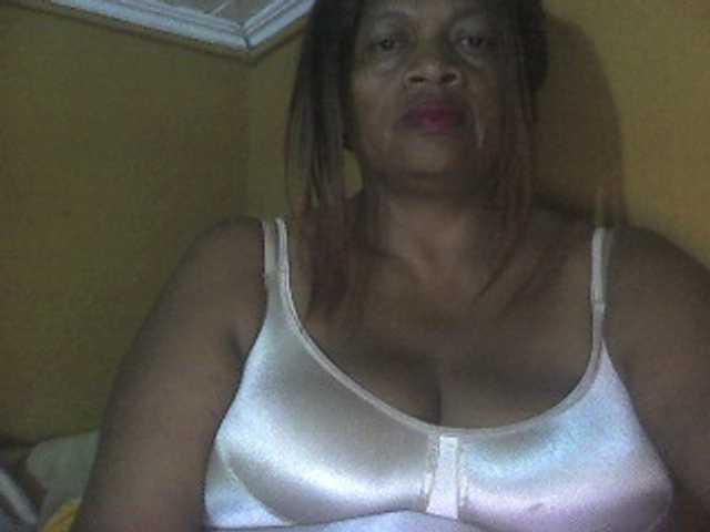 प्रसारण स्क्रीनशॉट Aynabrina