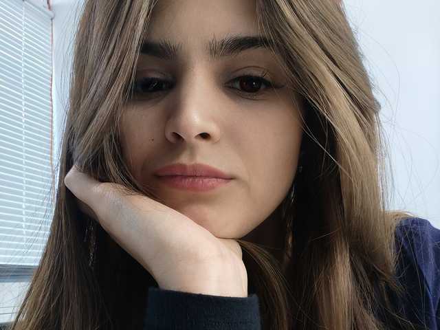 प्रोफ़ाइल की तस्वीर MoonSura