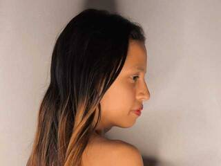 कामुक वीडियो चैट baby-skinny