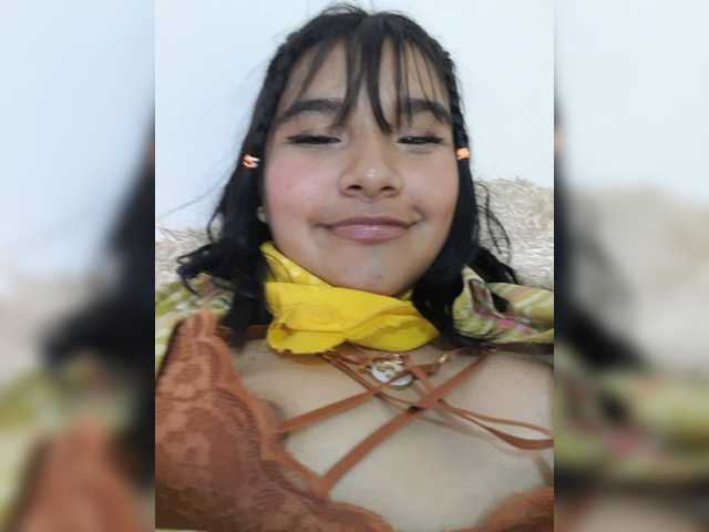 प्रसारण स्क्रीनशॉट BabyAsianX0