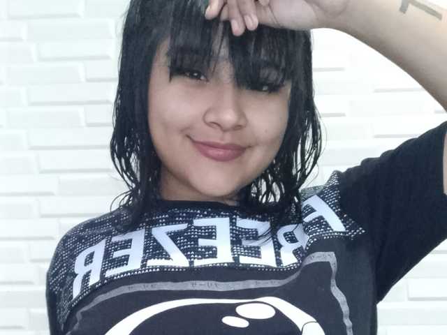 प्रोफ़ाइल की तस्वीर BabyAsianX0