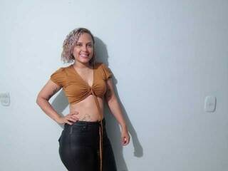 कामुक वीडियो चैट barbie-queen01