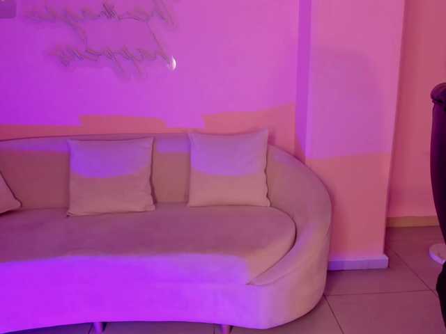 प्रसारण स्क्रीनशॉट BeccaRoberts