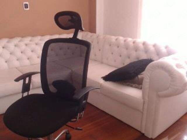 प्रसारण स्क्रीनशॉट BeckyJames