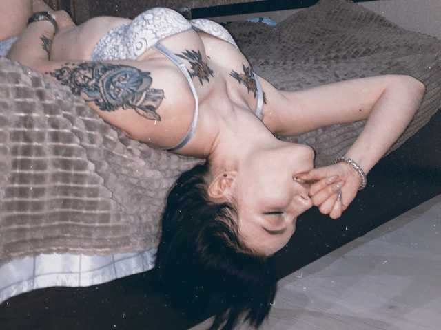 प्रोफ़ाइल की तस्वीर BellaJuse