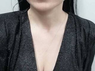 कामुक वीडियो चैट Ellainclothes