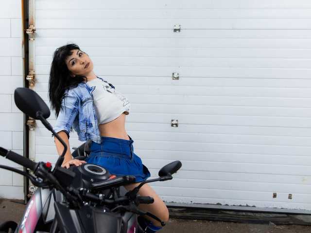 प्रोफ़ाइल की तस्वीर Zara_Breid