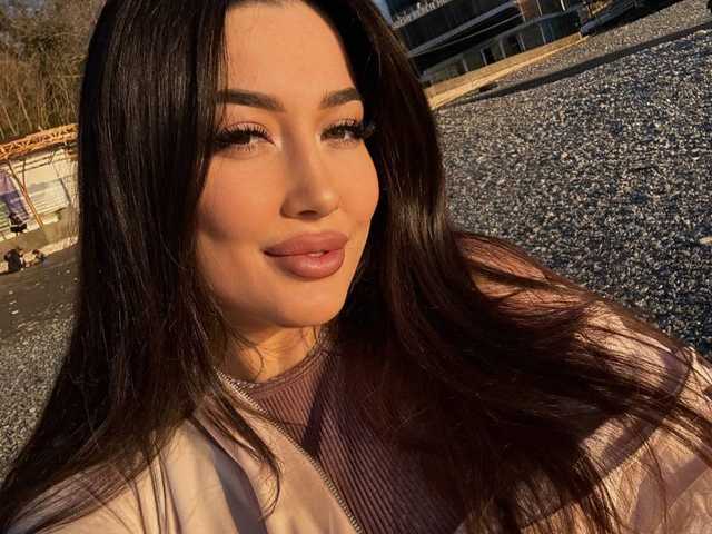 प्रोफ़ाइल की तस्वीर BettyBoom13