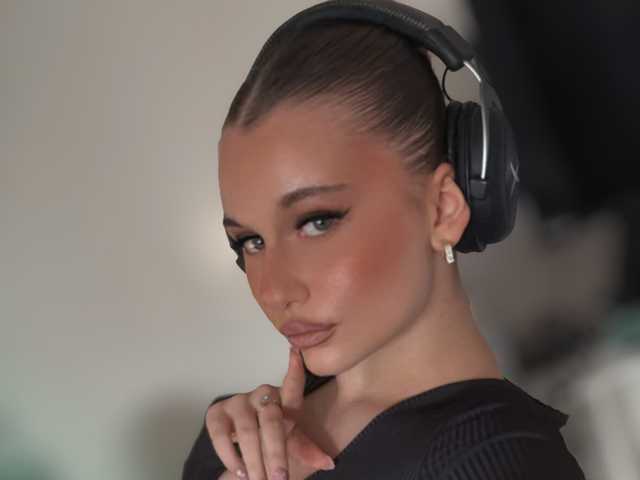 प्रोफ़ाइल की तस्वीर BettyGrey