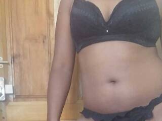 कामुक वीडियो चैट Bhumii