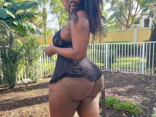 प्रोफ़ाइल की तस्वीर Big-Black-Ass