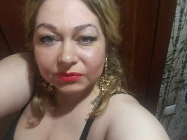 प्रोफ़ाइल की तस्वीर bigboobsss99