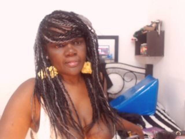 प्रसारण स्क्रीनशॉट BigBustyBlack