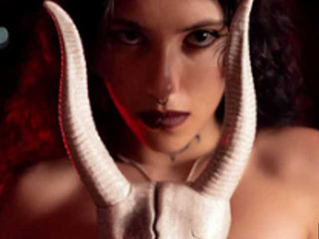 प्रोफ़ाइल की तस्वीर blackdemonxxx