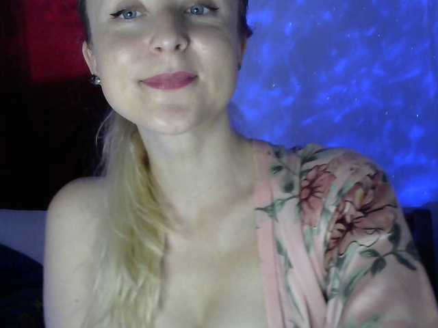 प्रसारण स्क्रीनशॉट blonde-kisses