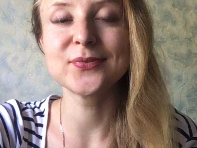प्रसारण स्क्रीनशॉट blonde-kisses