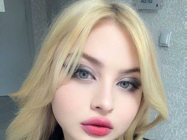 प्रोफ़ाइल की तस्वीर BlondeBond