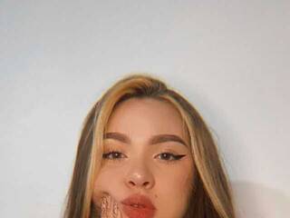 कामुक वीडियो चैट Blondie-Kiutt