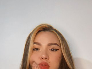 कामुक वीडियो चैट Blondie-Kiutt