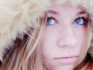 प्रोफ़ाइल की तस्वीर blondycat18