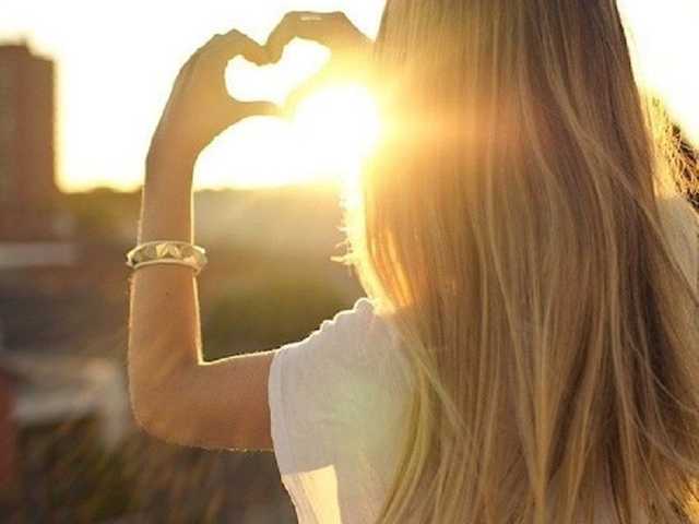 प्रोफ़ाइल की तस्वीर blondylady