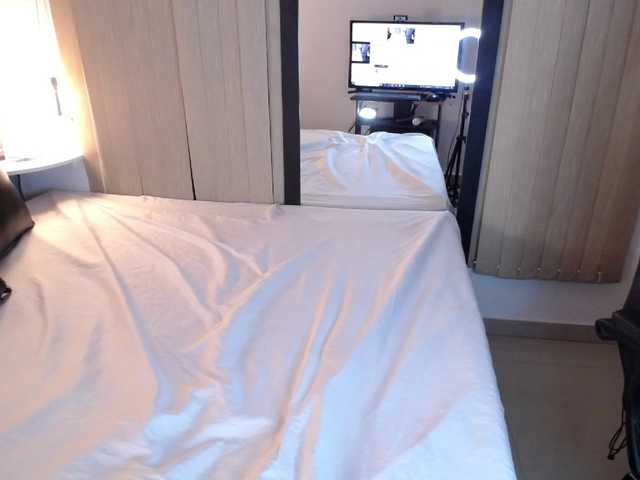 प्रसारण स्क्रीनशॉट SofiaWallace