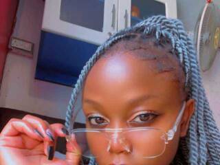 कामुक वीडियो चैट Bubbly-petite