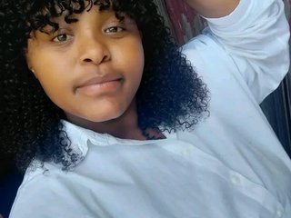 कामुक वीडियो चैट BubblyRouxyXXXxx